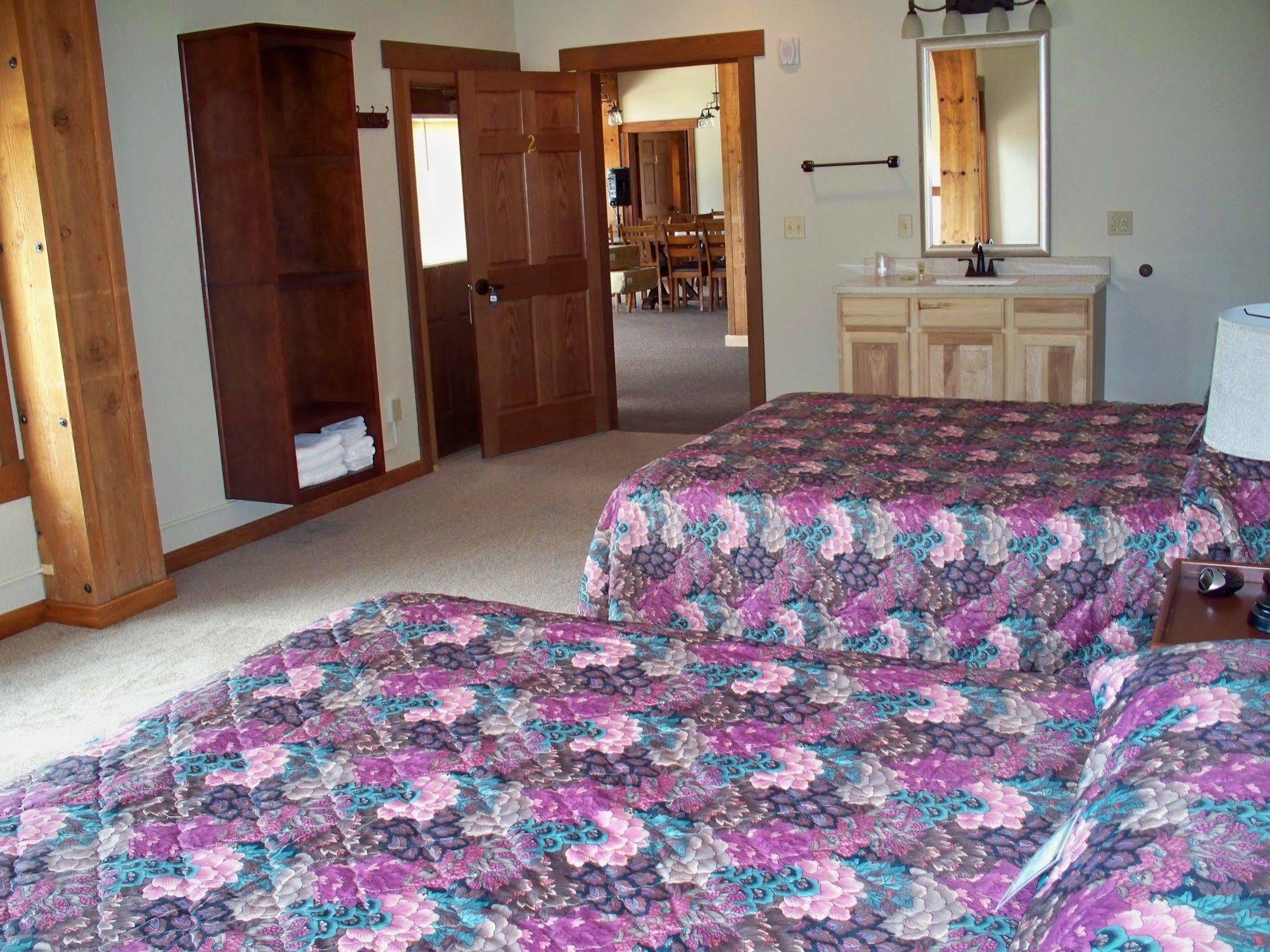Canyon Lake Resort Rapid City Bagian luar foto
